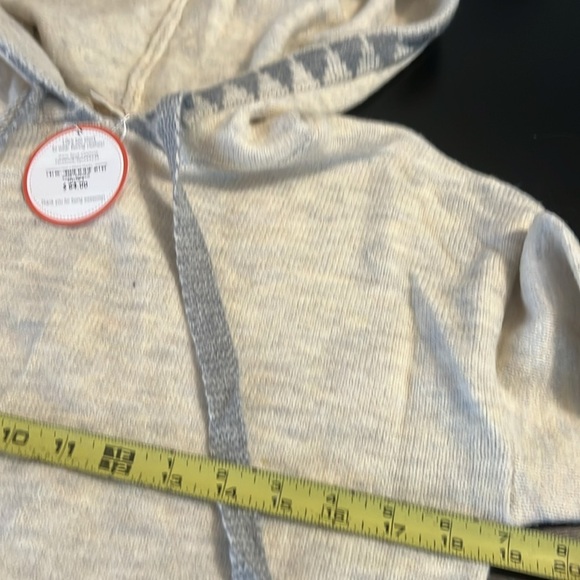 Hem & thread Cozy Cream and Gray Patterned Hoodie - Picture 3 of 8